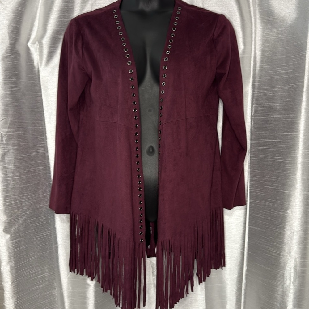 FATE by LFD Faux Suede Open Cardigan Fringe Hem Sleeveless Burgundy Women’s M